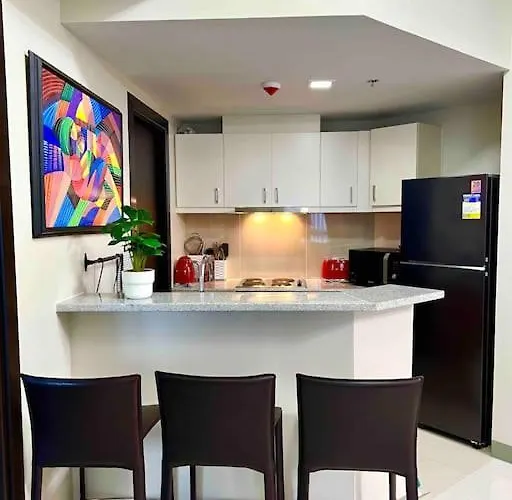 Апартаменты Cozy 2 Bedrooms In Bgc With Balcony Bathtub 600mbps *