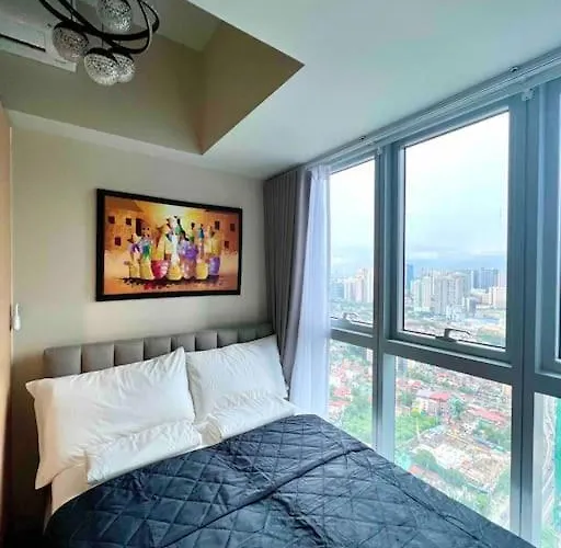 Cozy 2 Bedrooms In Bgc With Balcony Bathtub 600mbps Апартаменты Манила