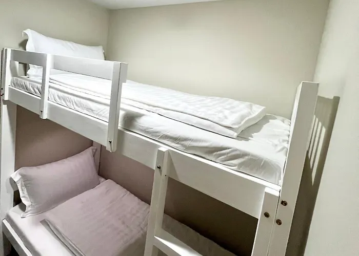 Cozy 2 Bedrooms In Bgc With Balcony Bathtub 600mbps * Манила