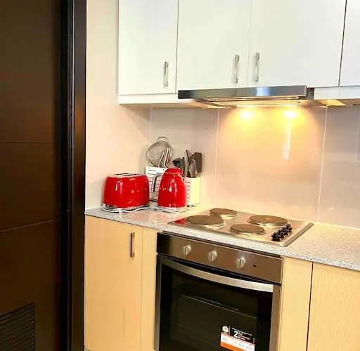 Cozy 2 Bedrooms In Bgc With Balcony Bathtub 600mbps Апартаменты Манила