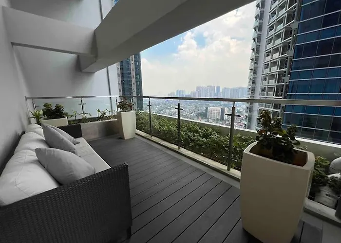 Cozy 2 Bedrooms In Bgc With Balcony Bathtub 600mbps Апартаменты *