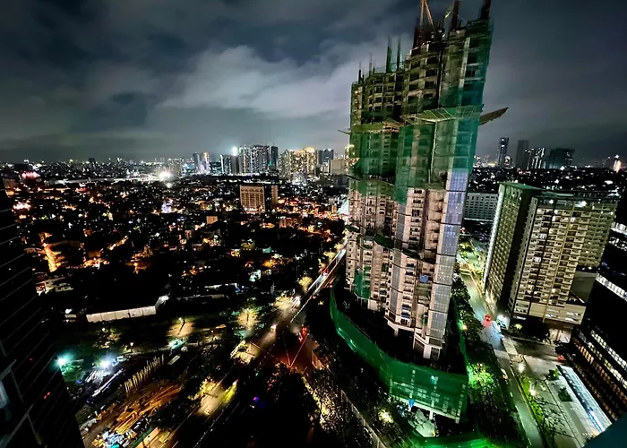 Cozy 2 Bedrooms In Bgc With Balcony Bathtub 600mbps * Манила